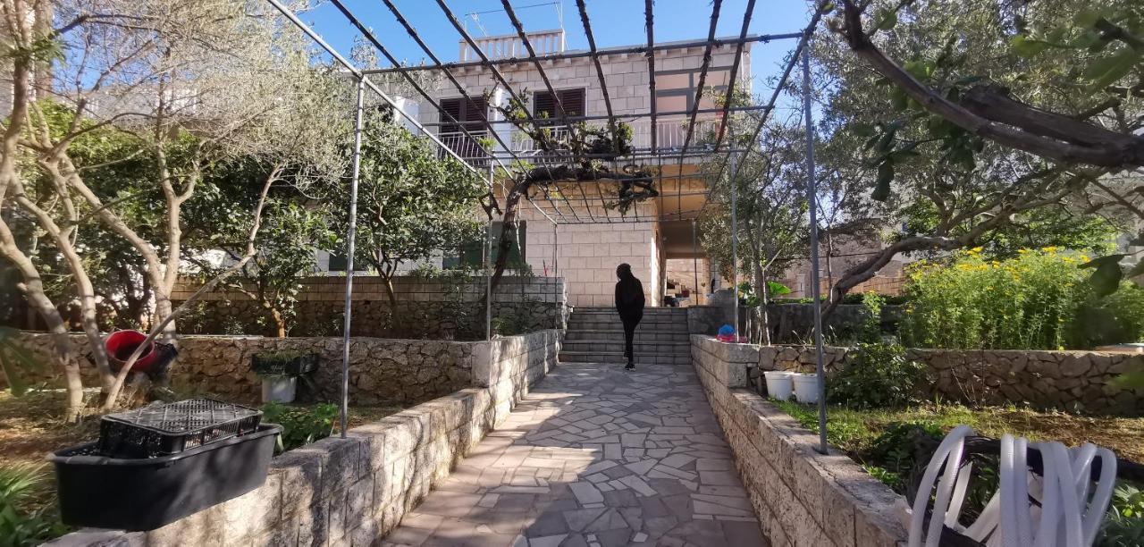 Big House For 14 People In Centre Of Lumbarda Διαμέρισμα Εξωτερικό φωτογραφία