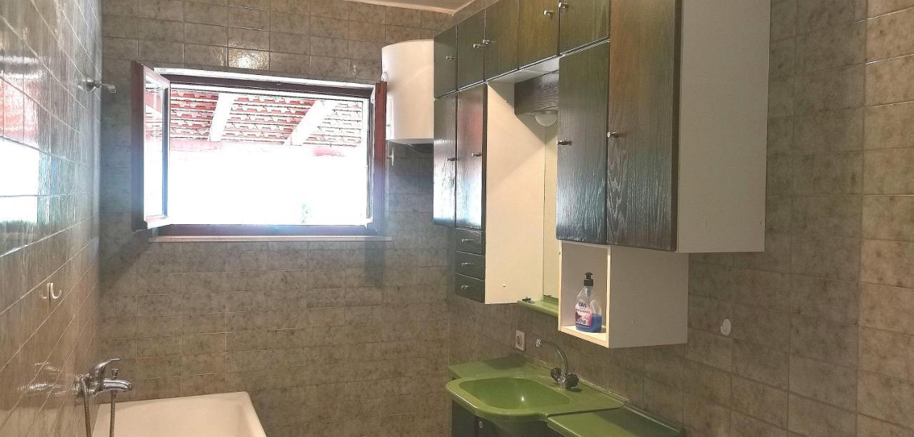 Big House For 14 People In Centre Of Lumbarda Διαμέρισμα Εξωτερικό φωτογραφία