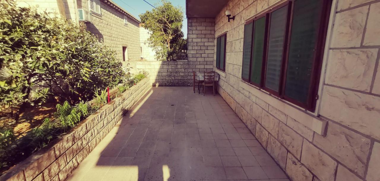 Big House For 14 People In Centre Of Lumbarda Διαμέρισμα Εξωτερικό φωτογραφία