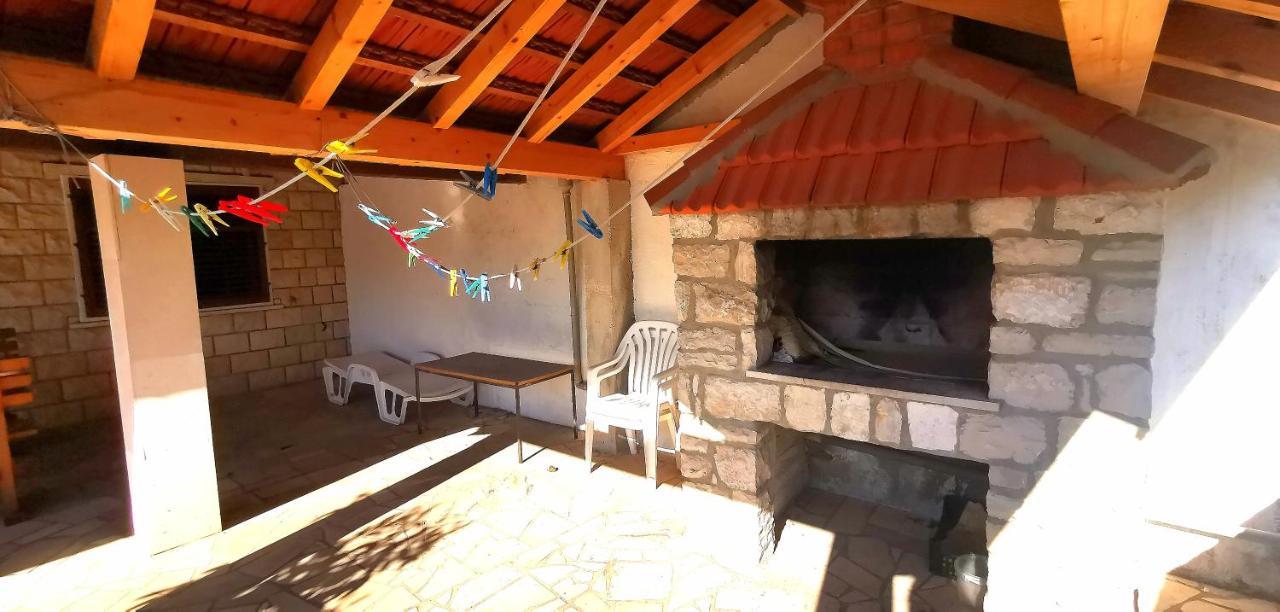 Big House For 14 People In Centre Of Lumbarda Διαμέρισμα Εξωτερικό φωτογραφία